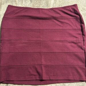 Woman’s plus size skirt burgundy